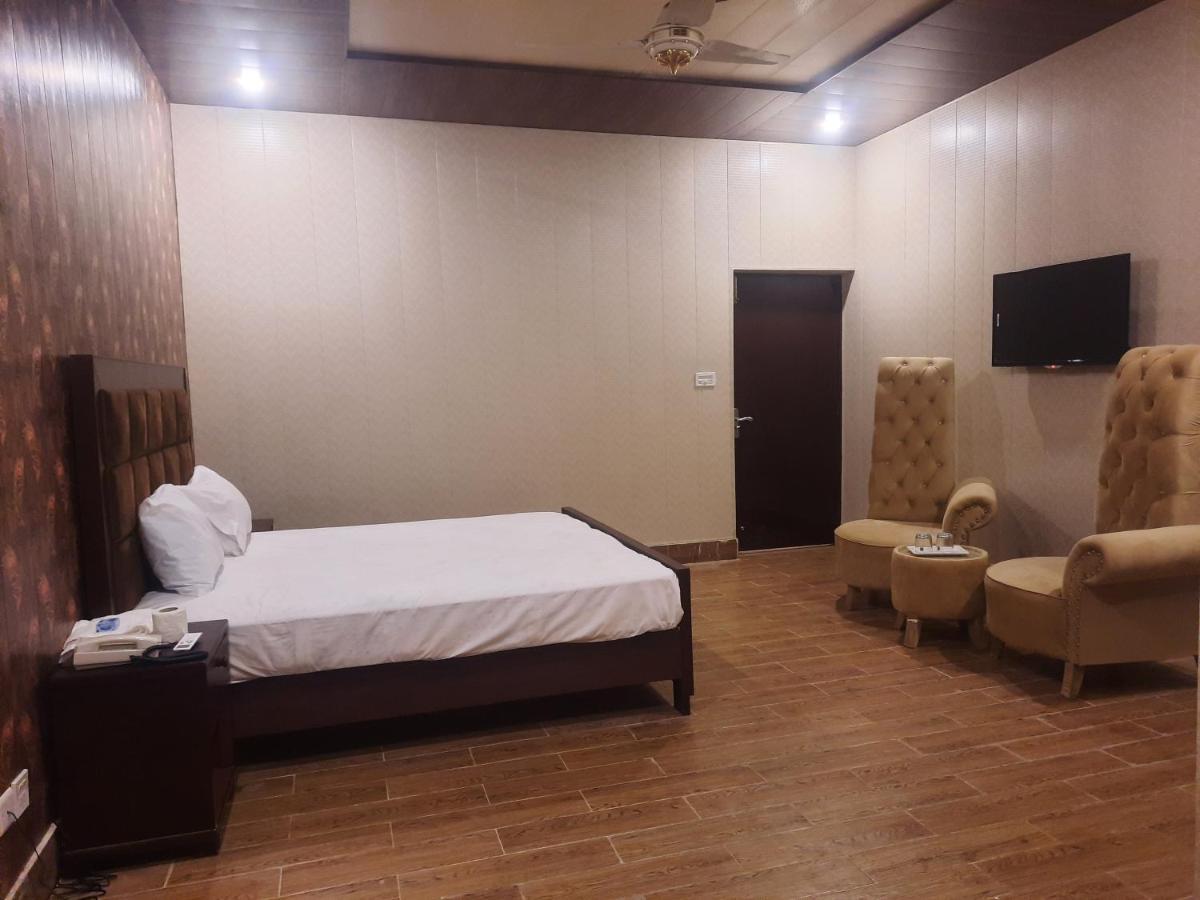 Royal Fort Executive Hotel Gulberg Lahore Exterior foto