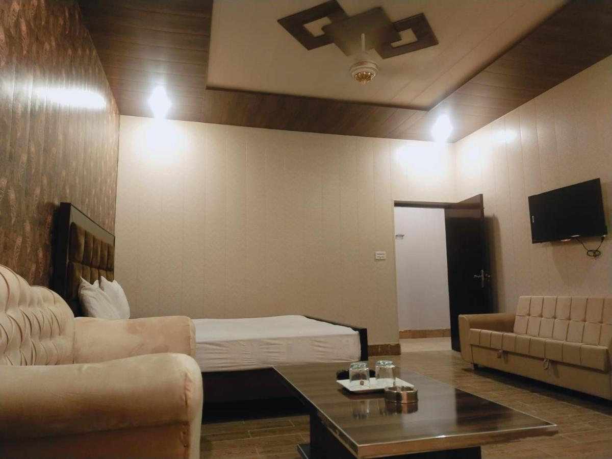 Royal Fort Executive Hotel Gulberg Lahore Quarto foto