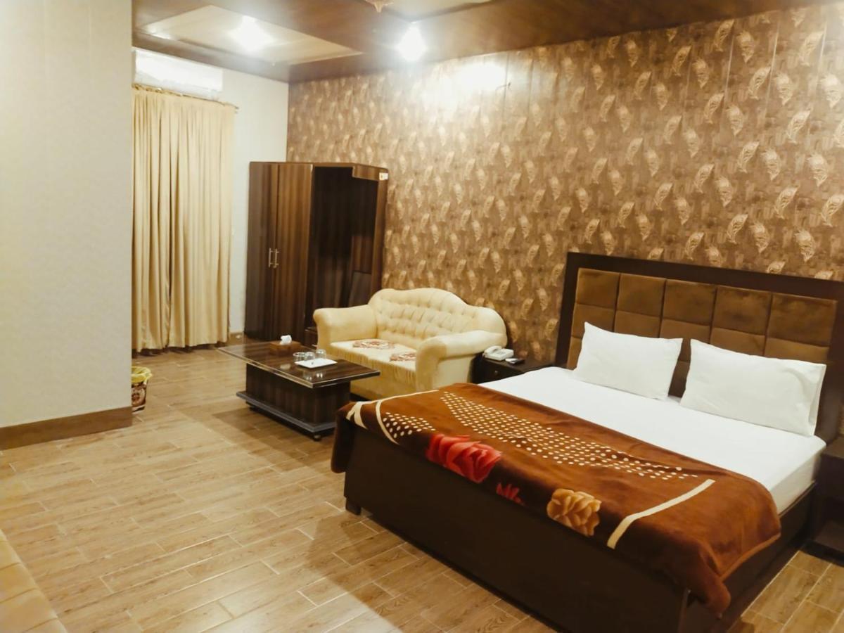 Royal Fort Executive Hotel Gulberg Lahore Exterior foto