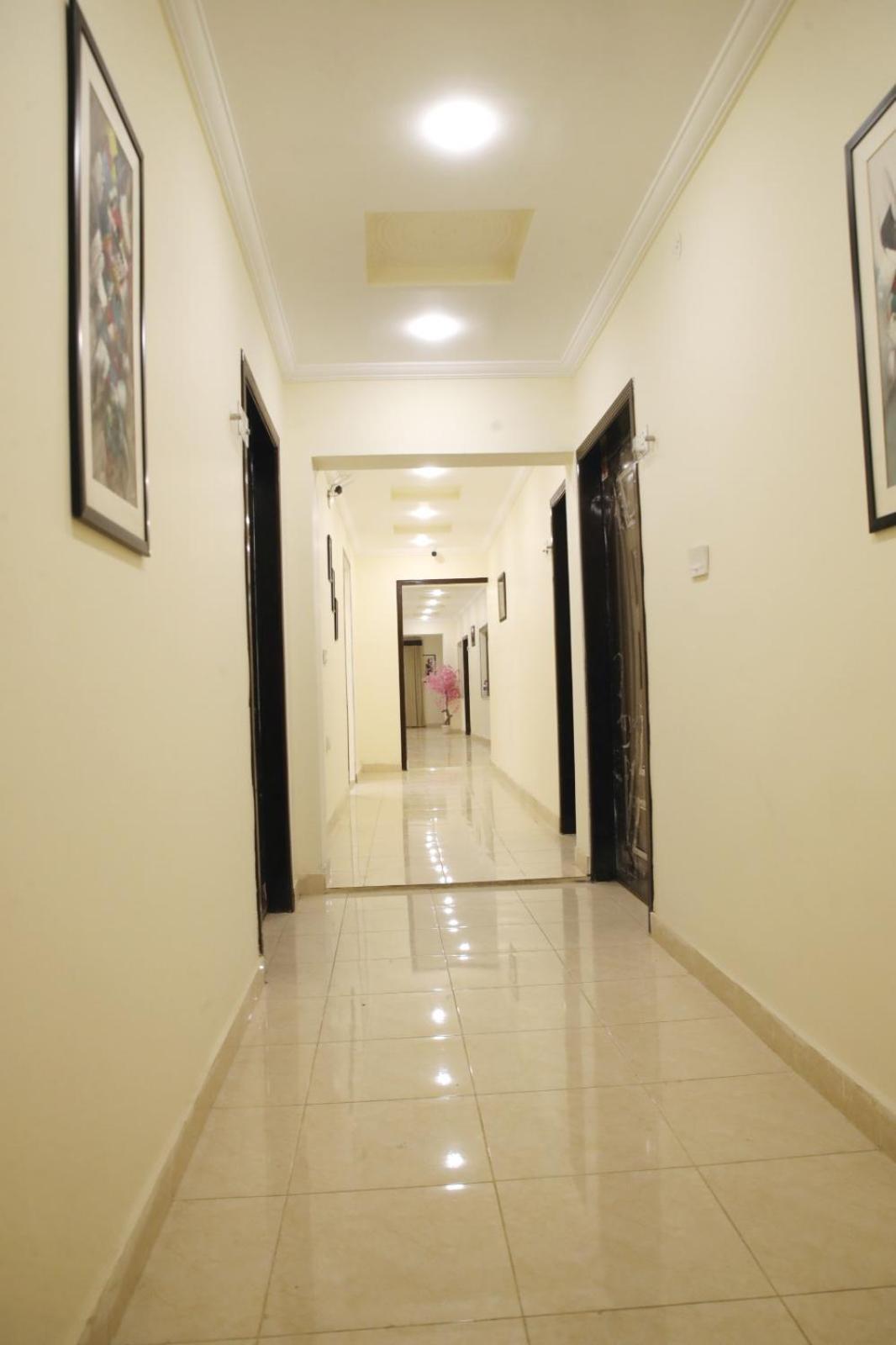 Royal Fort Executive Hotel Gulberg Lahore Exterior foto