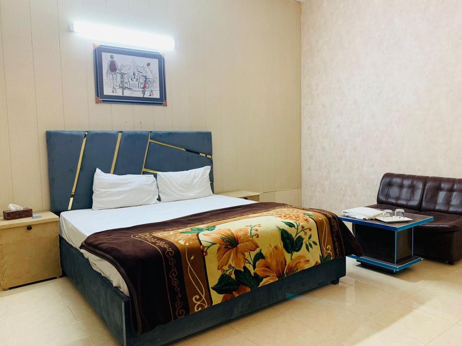 Royal Fort Executive Hotel Gulberg Lahore Exterior foto